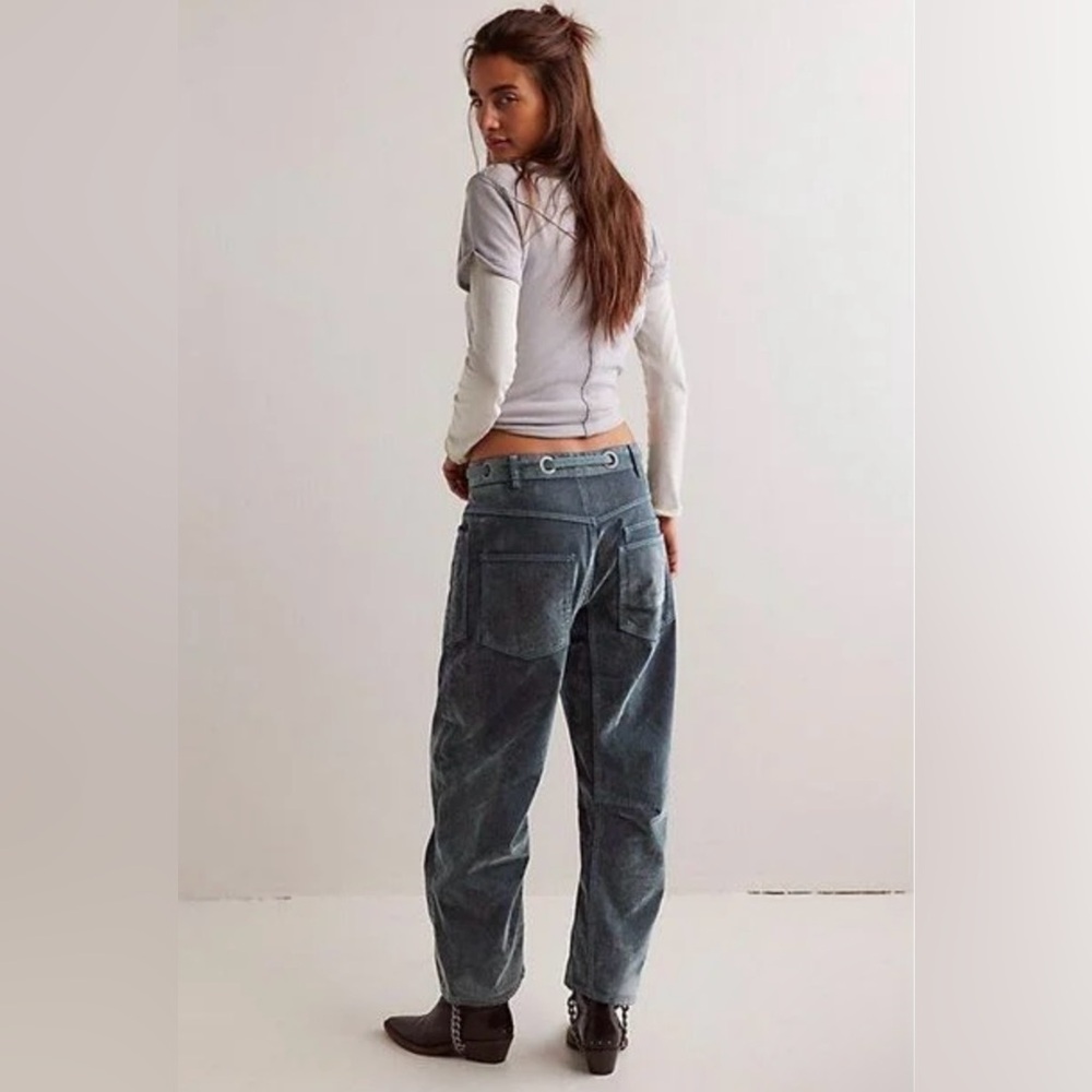 Free People Moxie Flocked Pull-On Barrel Jeans Mountain Green Size 31 - Picture 4 of 14